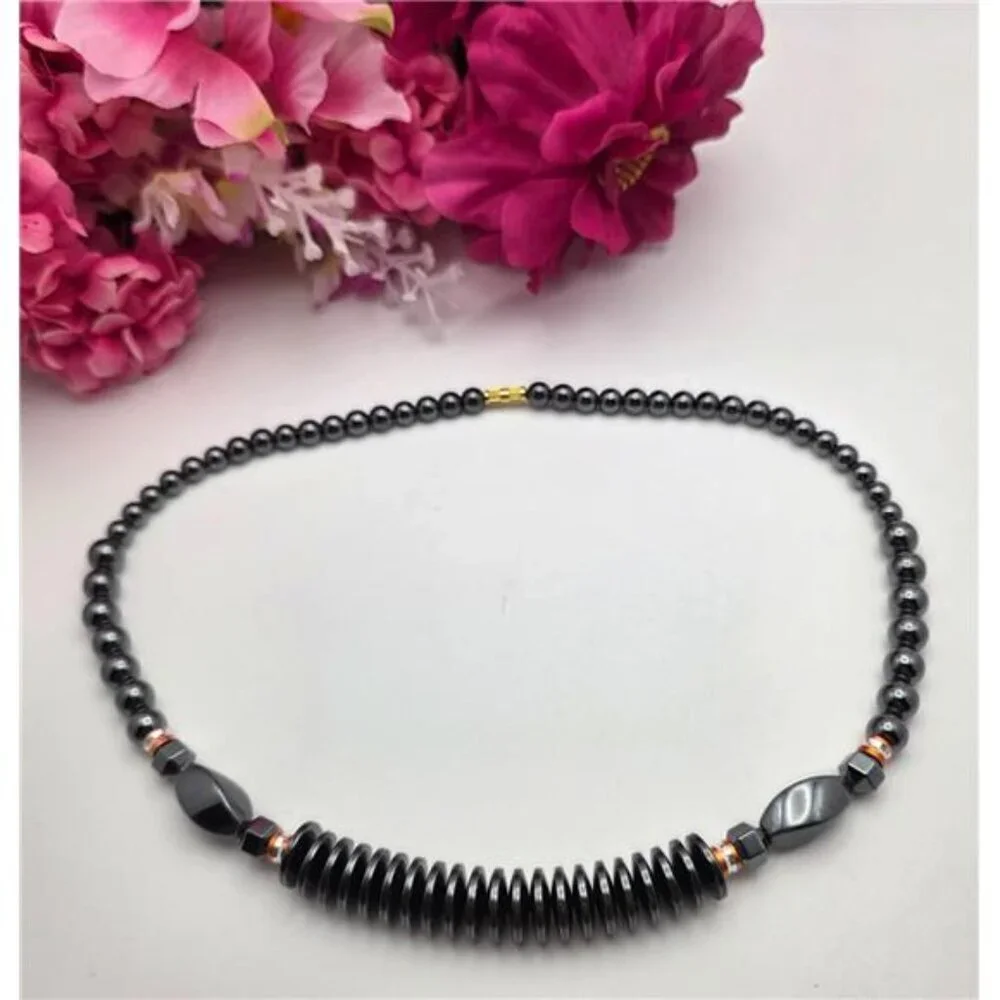Vintage Hematite Bead Necklace 19 In Gold Tone Barrel Clasp Geometric Statement